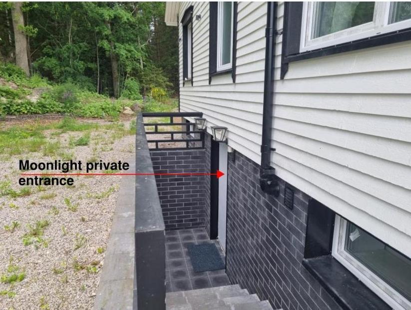 Moonlight - Trevlig Kallarlagenhet Apartment Broby Luaran gambar